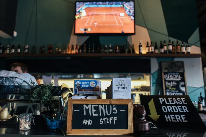 Elbows on the Bar: Why the Scruffiest Way to Eat Is Also the Most Honest
