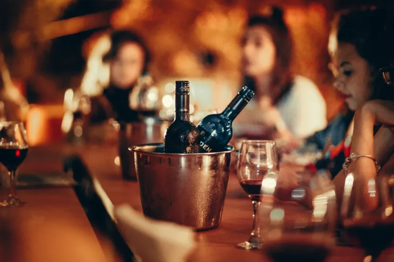 Italian Wine Under €30: How to Order Like You Know What You're Doing (Even When You Don't)